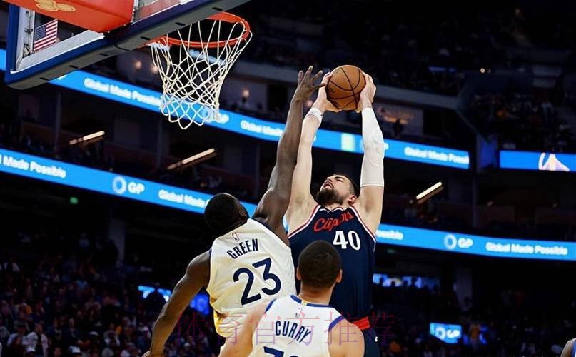 祖巴茨全场5失误全队最高，0犯规全队最少